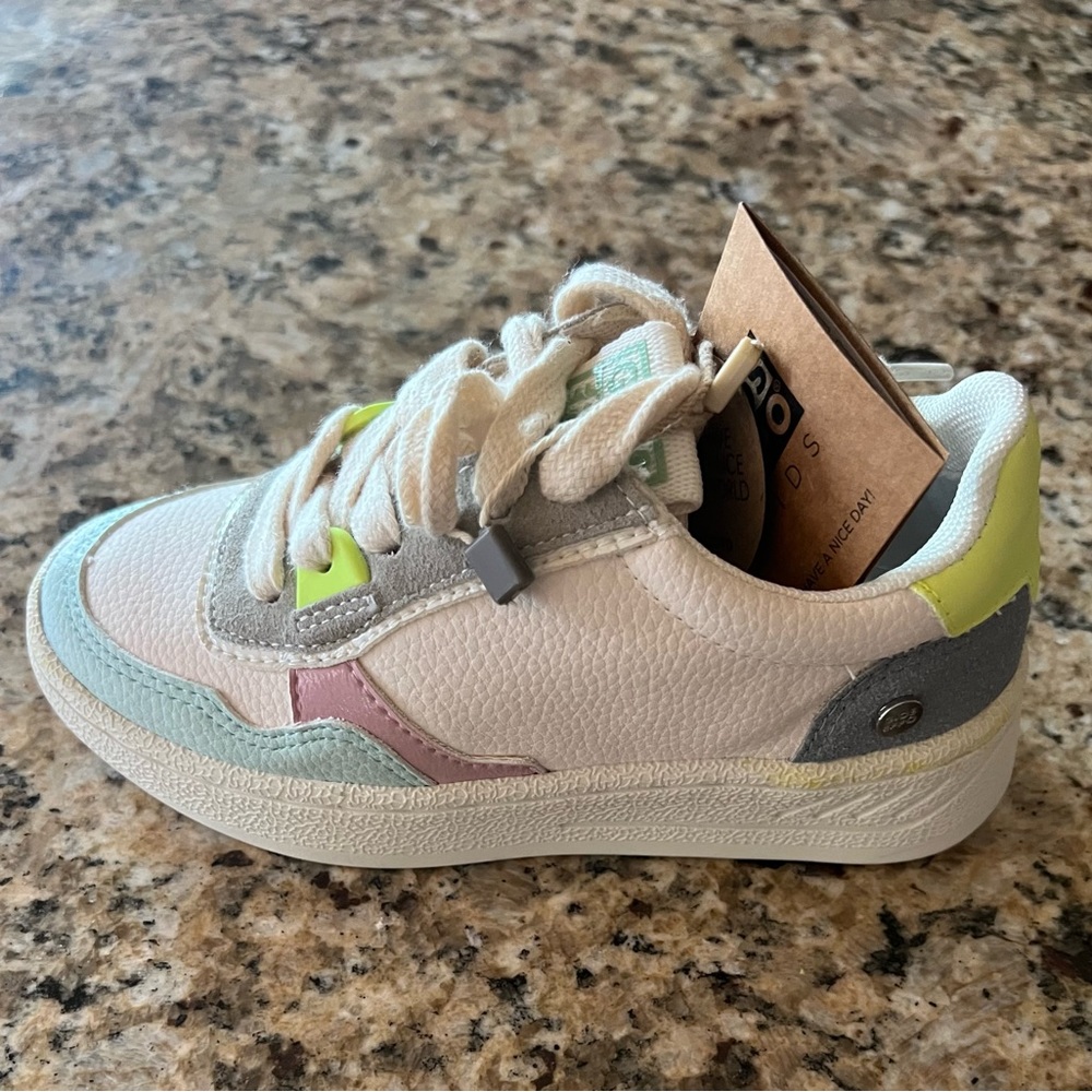 Gioseppo kid’s sneakers, sz 28 (usa 11) runs small, feels like 10